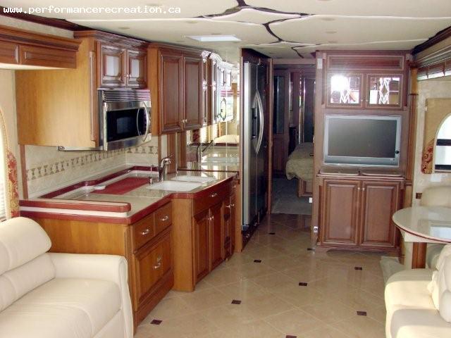 2007 Newmar Essex 4508 - Bath & 1/2 - Image 3