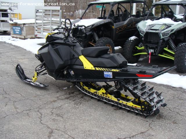 2018 SkiDoo 850 Renegade BackCountry X 146 - Image 3