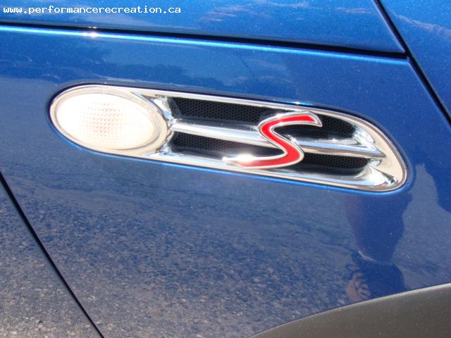 2006 BMW Mini Cooper S - 6 Speed - Image 2