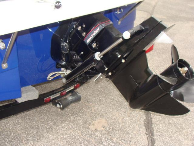 2012 Starcraft 185 Limited BowRider with Trailer - Image 2