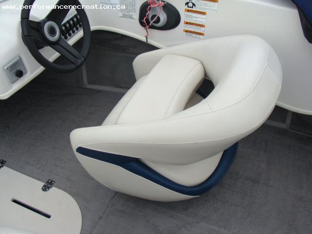 2012 Starcraft 185 Limited BowRider with Trailer - Image 6